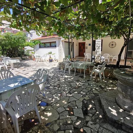Bed And Breakfast Ritosa Porec Exterior photo