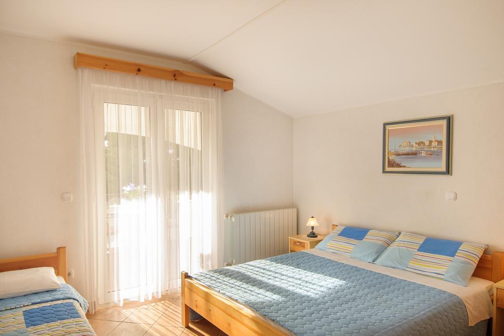 Bed And Breakfast Ritosa Porec Exterior photo